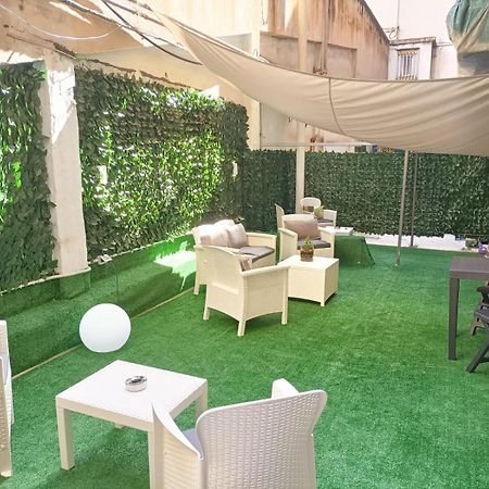 Hotel Plaza Ungheria Палермо Екстериор снимка