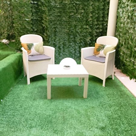 Hotel Plaza Ungheria Палермо Екстериор снимка