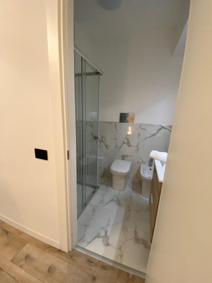 Hotel Plaza Ungheria Палермо Екстериор снимка